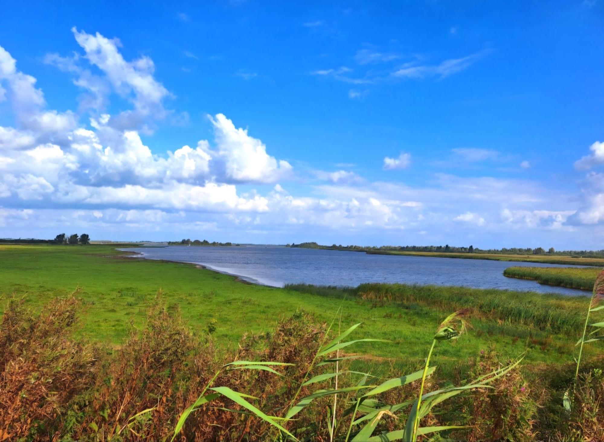Enjoy Natur, See Und Meer Chalet Lauwersoog- 1-6 Pers- 3 Schlafzimmer, 2 Badezimmer- Fruehes Einchecken Ab 14 Uhr Exterior photo